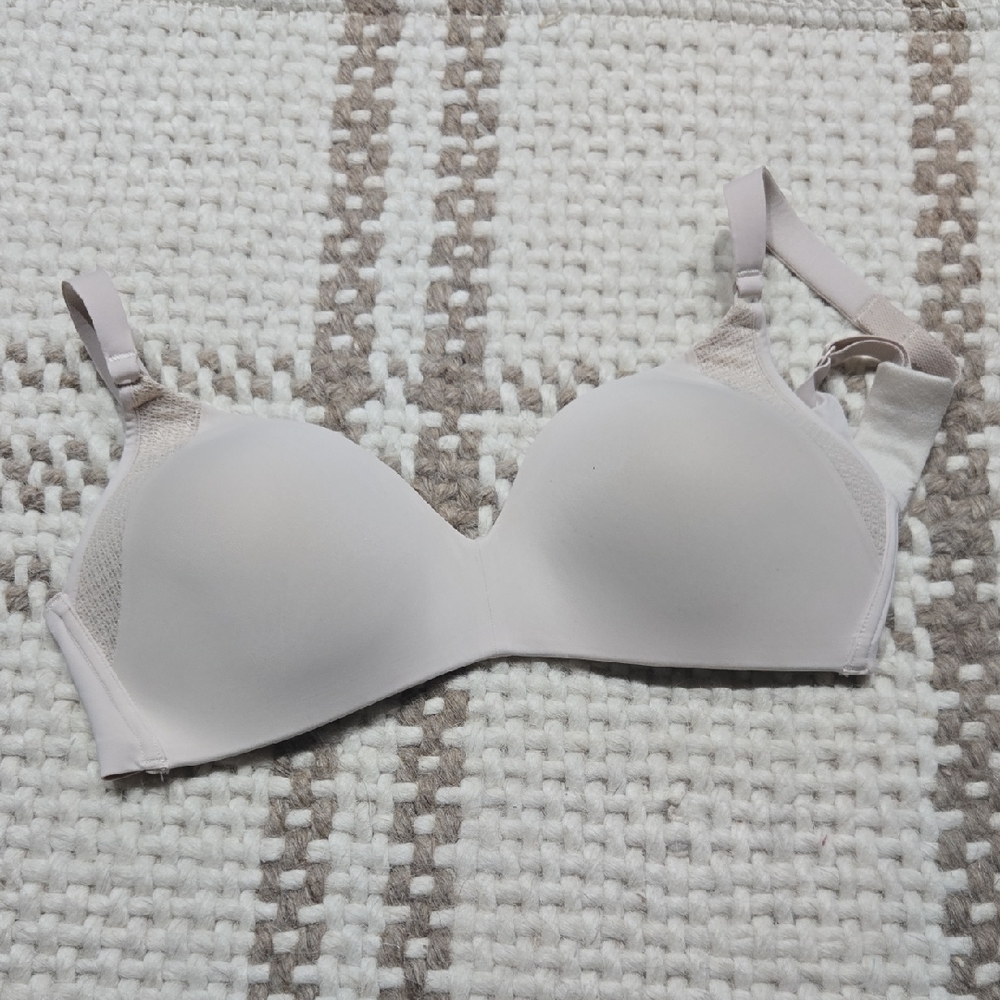 Women's Beige Cream Bra Warner's 34B